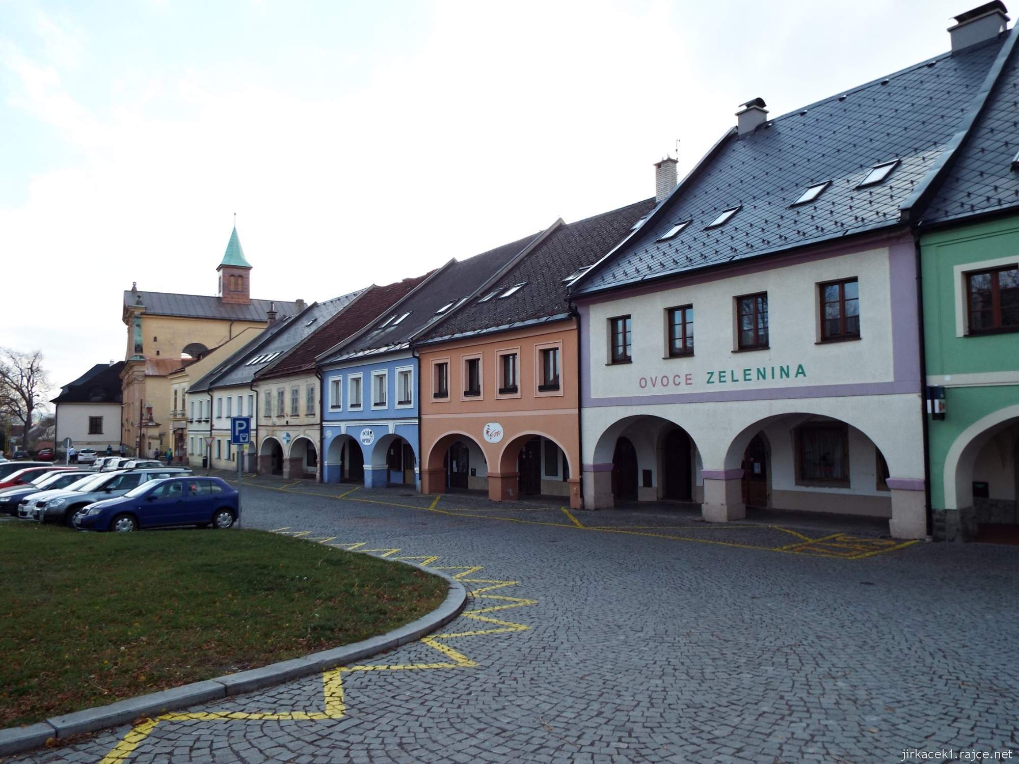 Letohrad - Václavské náměstí 20 - řada domů č.9 až č.3