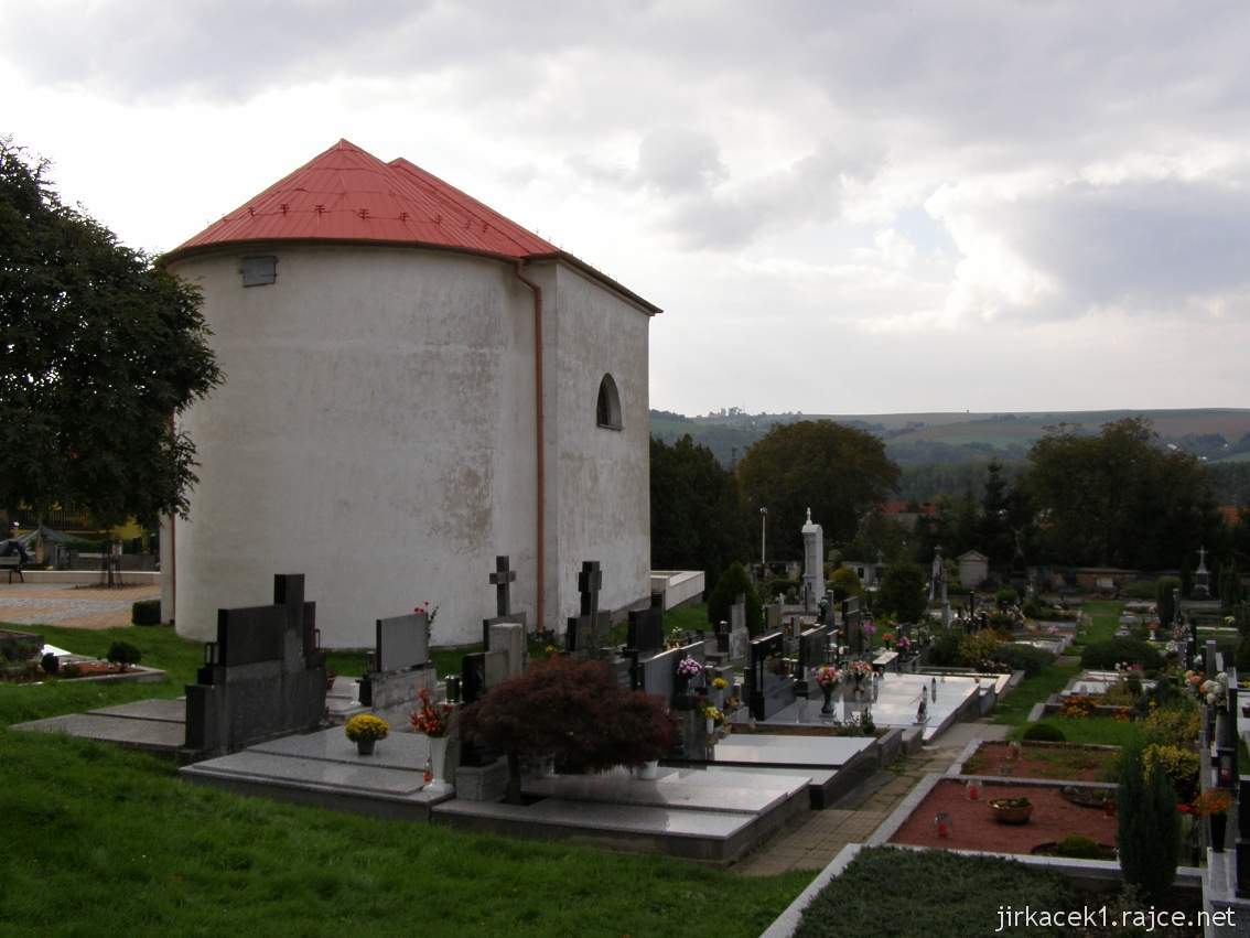 Napajedla - hřbitovní kaple - zadní pohled