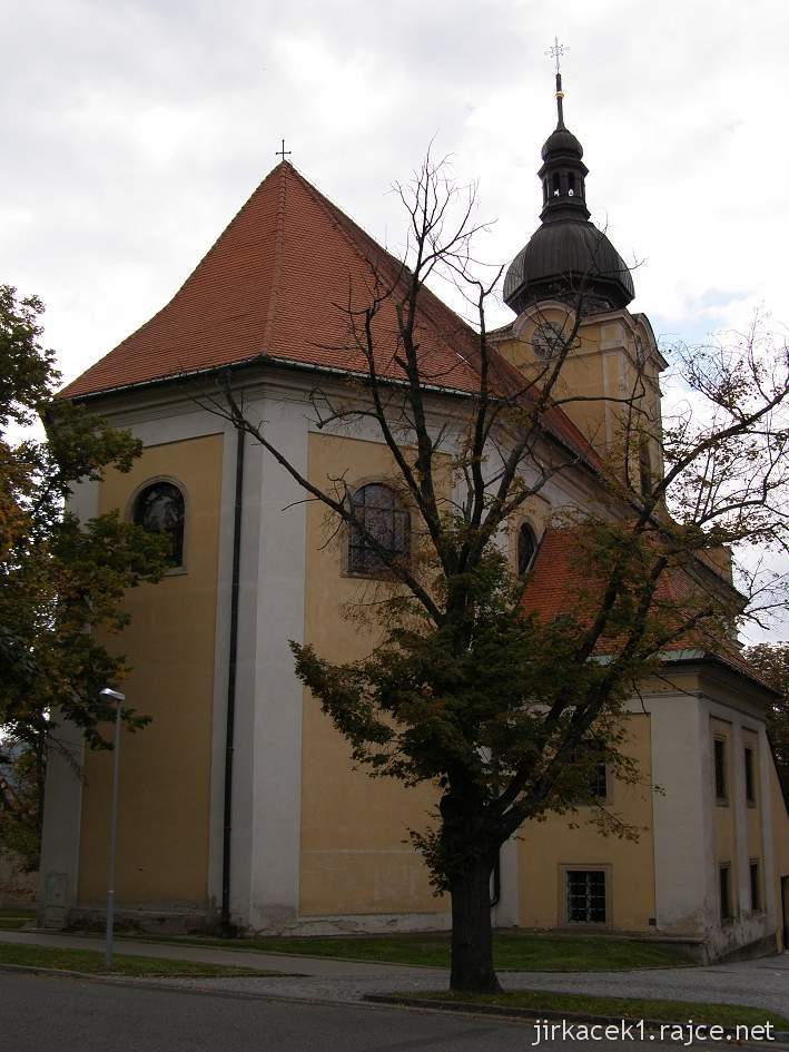 Napajedla - kostel sv. Bartoloměje - zadní pohled