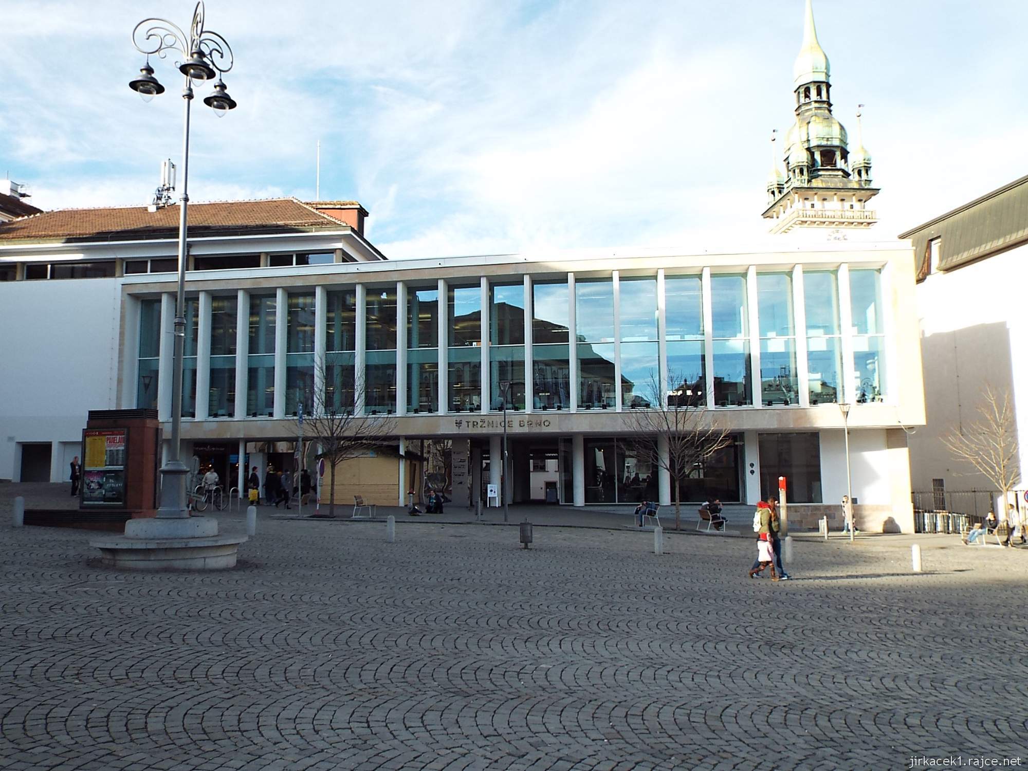 F - Brno - Zelný trh 13 - budova tržnice