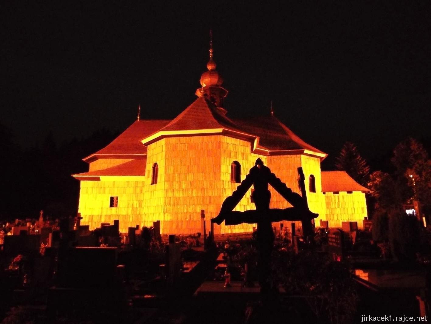 Velké Karlovice - Kostel Panny Marie Sněžné 32 - v noci