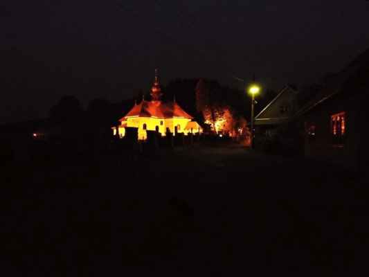 Velké Karlovice - Kostel Panny Marie Sněžné 26 - v noci