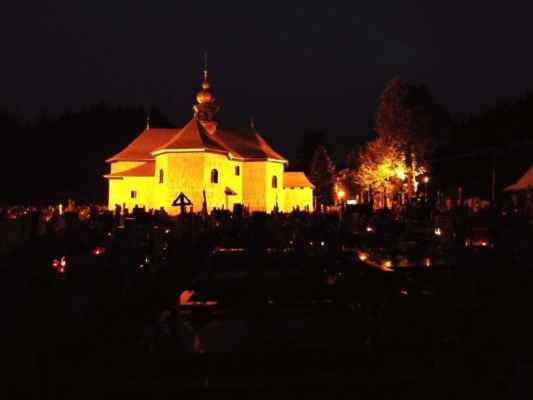 Velké Karlovice - Kostel Panny Marie Sněžné 28 - v noci