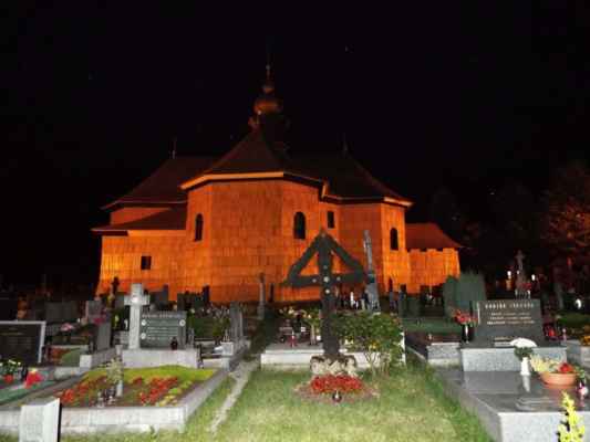Velké Karlovice - Kostel Panny Marie Sněžné 31 - v noci