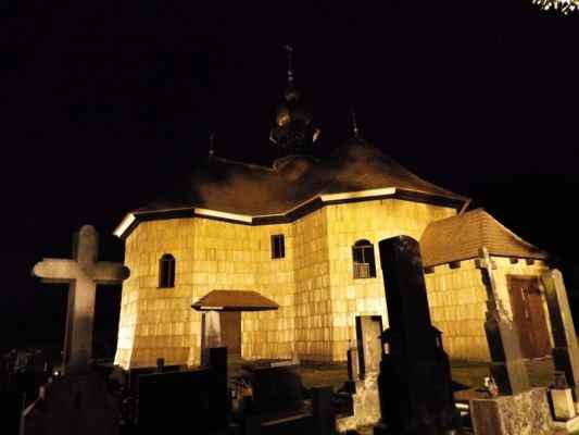 Velké Karlovice - Kostel Panny Marie Sněžné 34 - v noci