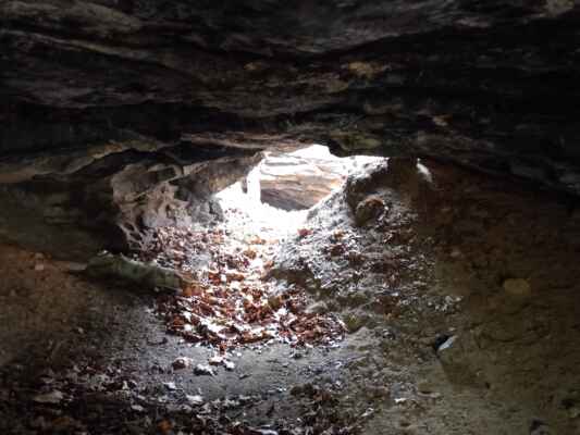 Jeskyně Cikánka - tady by se dalo i bydlet
