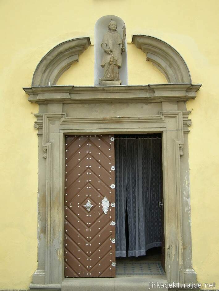 Koryčany - Kostel svatého Vavřince - vchod