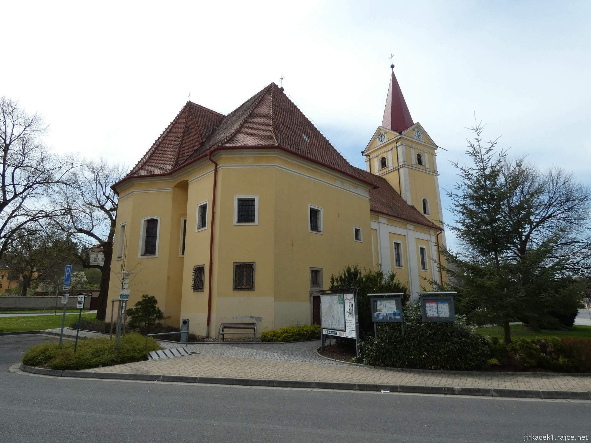 Koryčany - kostel sv. Vavřince - zadní pohled