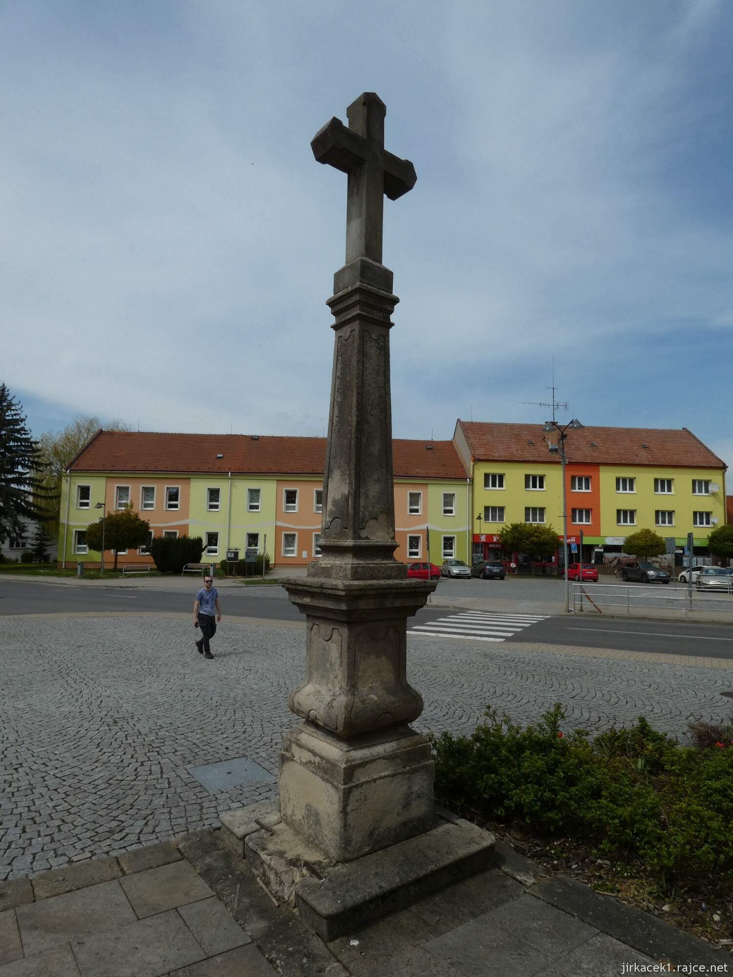 Koryčany - kostel sv. Vavřince - kříž s Kristem