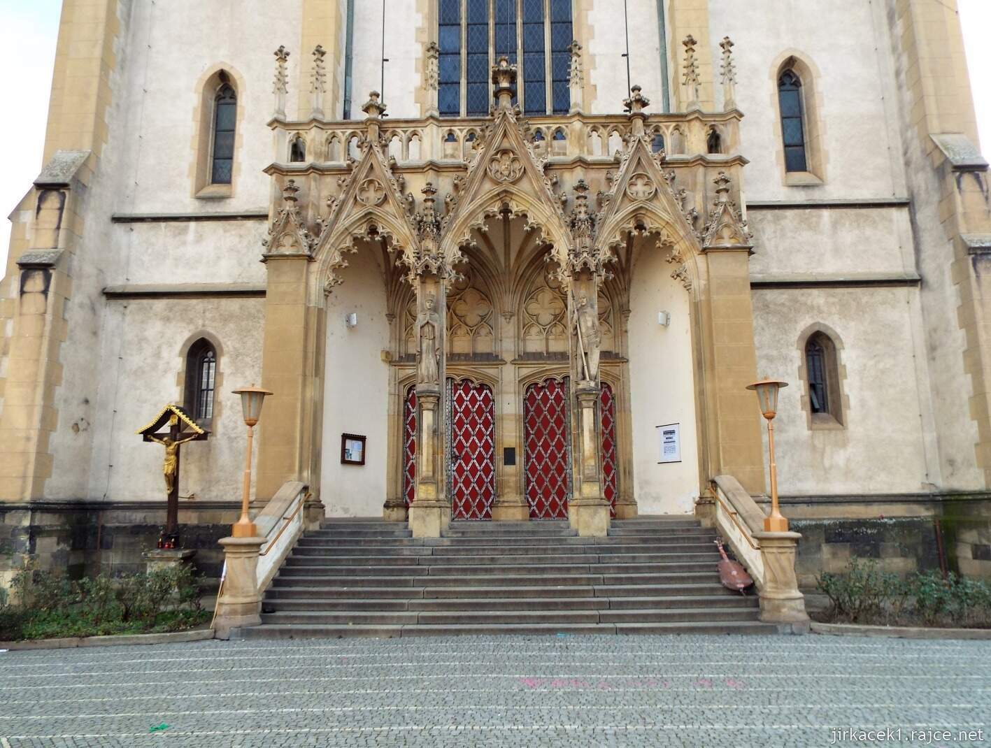 B - Praha Holešovice - kostel sv. Antonína Paduánského 04