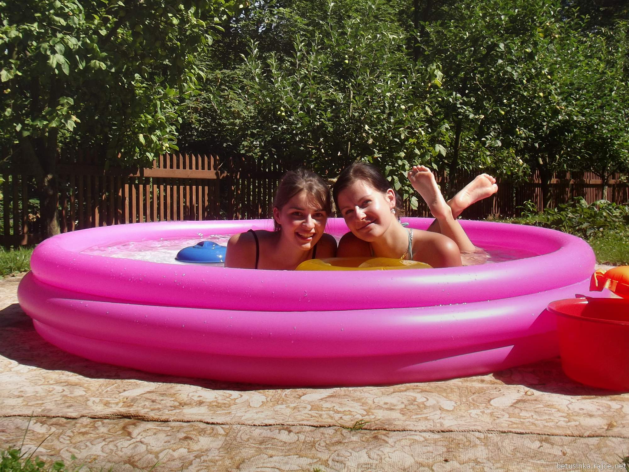 rajce.idnes. leto@@@@@@@@@@@@rajce.cz Léto a bazén – Ivana Borovičková – album na Rajčeti