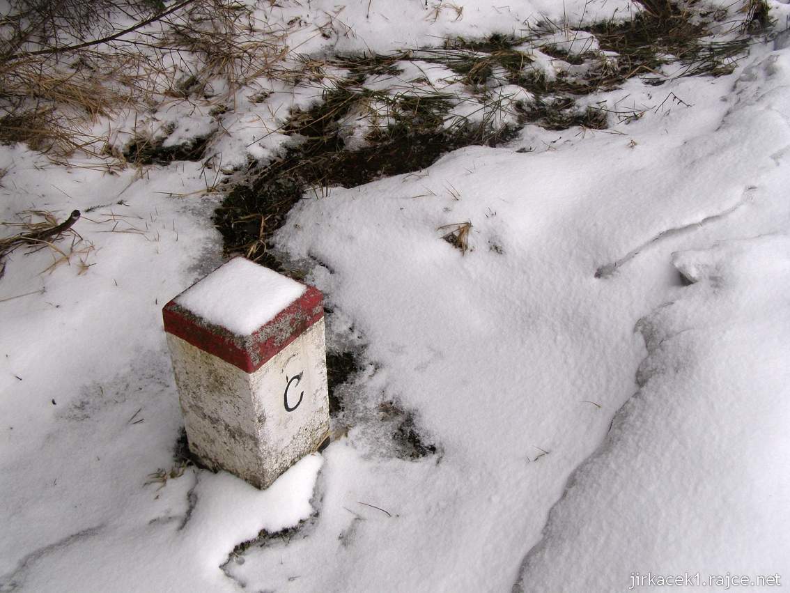 Bukovec - přírodní rezervace a rašeliniště - hraniční kámen