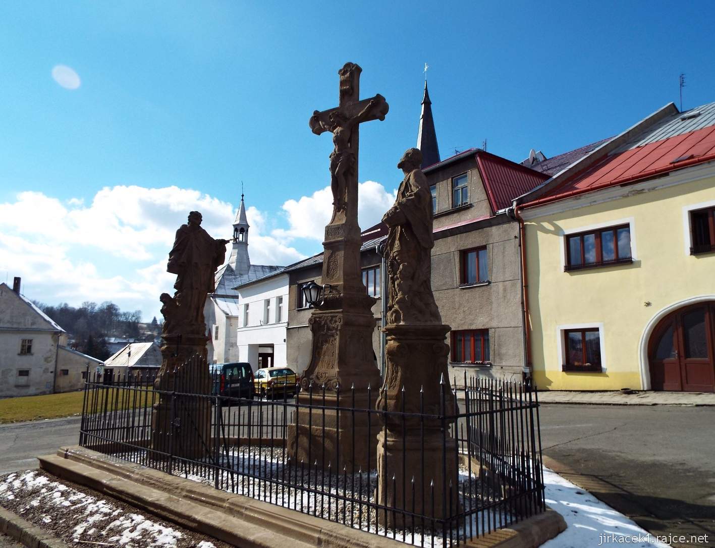 Potštát - Bočkovo náměstí 04 - sousoší Svaté Trojice