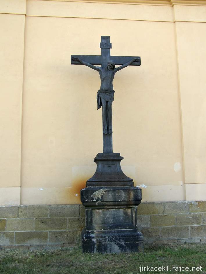 Stod - kostel sv. Máří Magdaleny - kříž s Kristem
