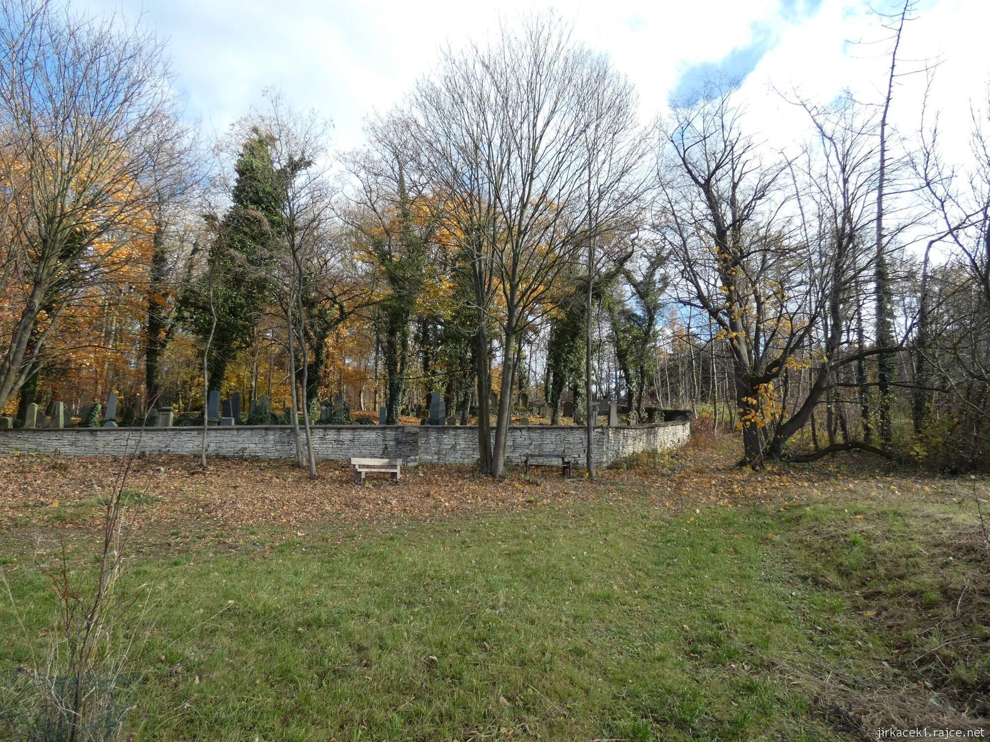 Luže - židovský hřbitov