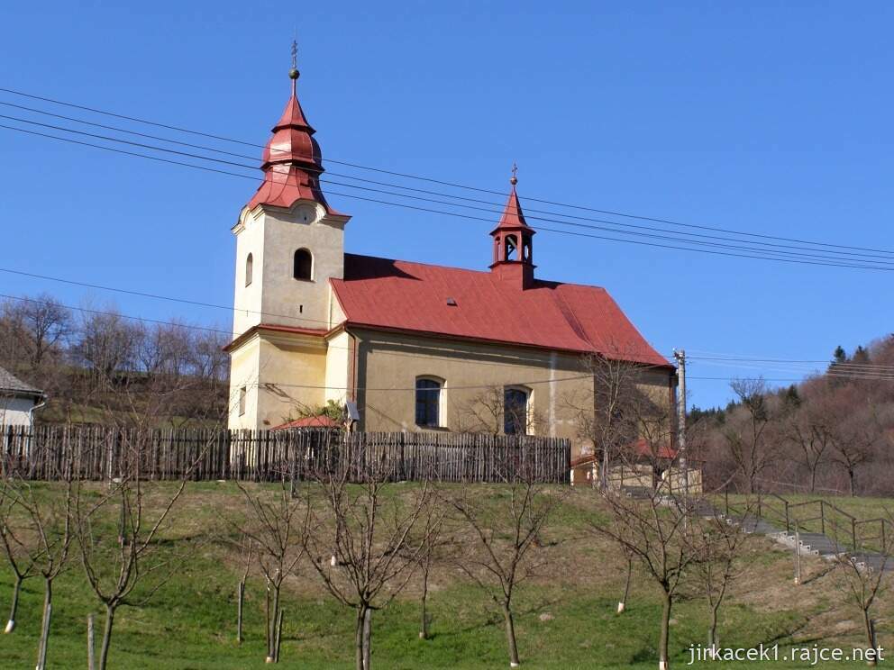 Rusava - kostel Povýšení sv. Kříže - celkový pohled
