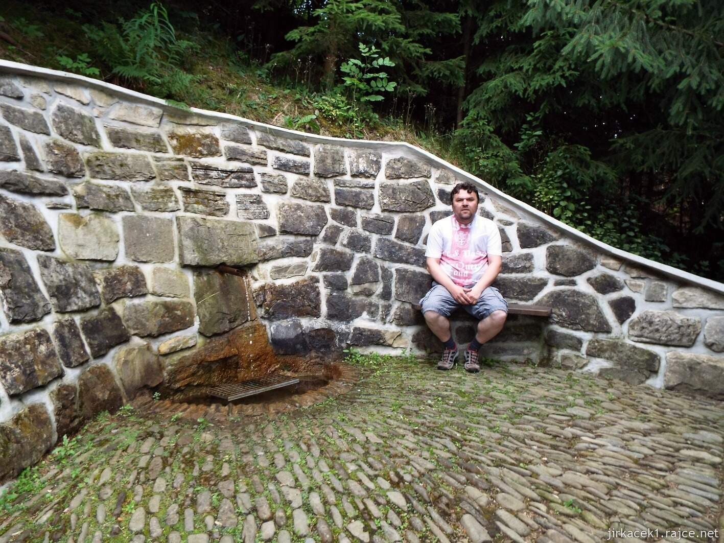 057 - Hovězí - studánka na Žlábku 06