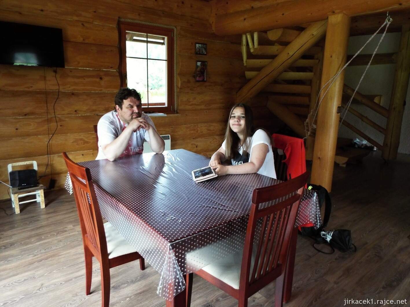 065 - Velké Karlovice - naše ubytování ve srubu 06
